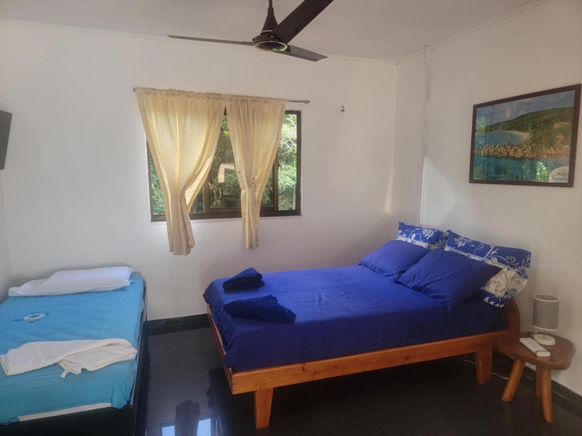 Papayas Self Catering Room Victoria Bagian luar foto